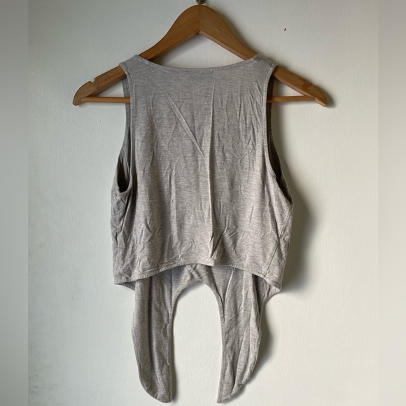 Babaton cropped knot front tank - Picture 2 of 4